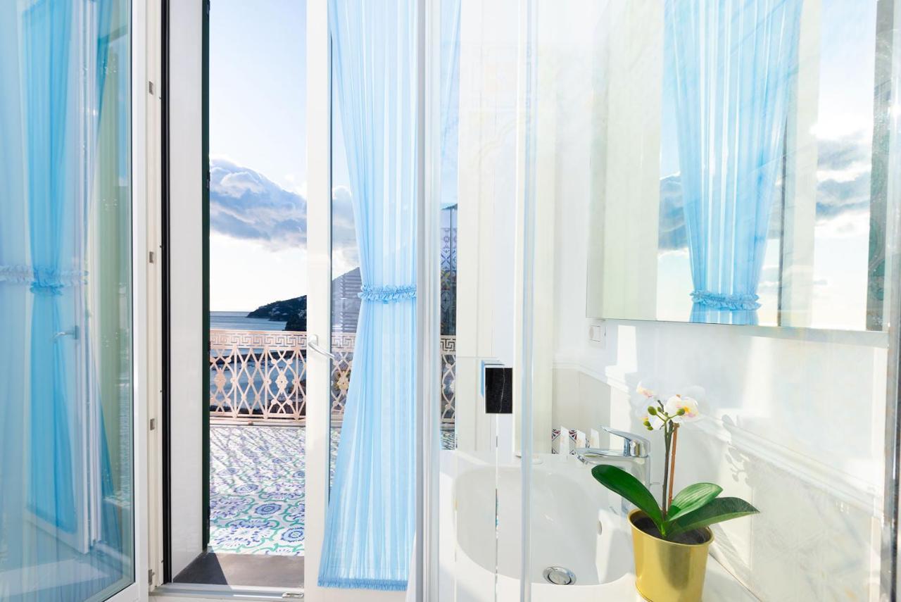 Amore Rentals - Palazzo Della Storia Amalfi Exterior foto