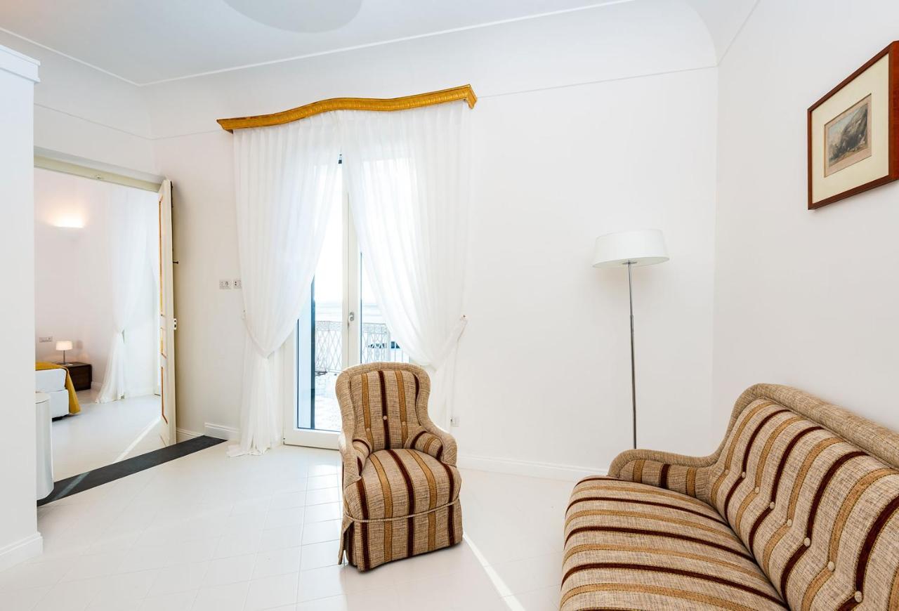 Amore Rentals - Palazzo Della Storia Amalfi Exterior foto