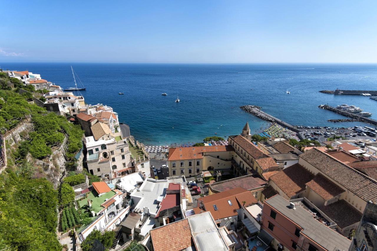 Amore Rentals - Palazzo Della Storia Amalfi Exterior foto