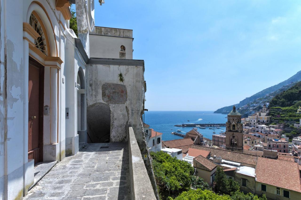 Amore Rentals - Palazzo Della Storia Amalfi Exterior foto