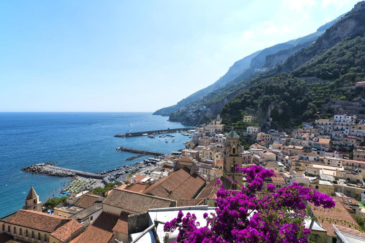 Amore Rentals - Palazzo Della Storia Amalfi Exterior foto