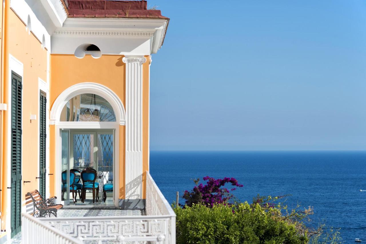 Amore Rentals - Palazzo Della Storia Amalfi Exterior foto